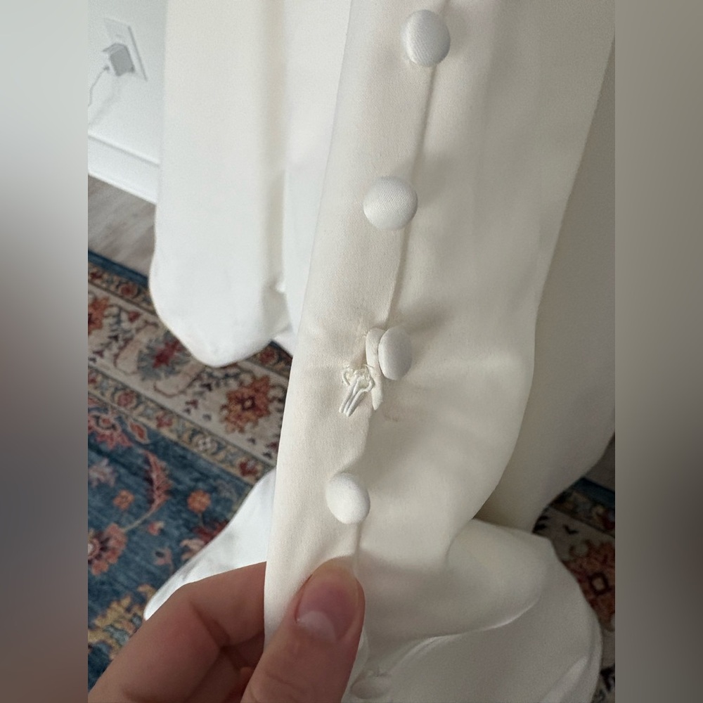Ball gown wedding dress
(Vow’d wedding dress)
(“The tempting dress”) - Picture 9 of 16